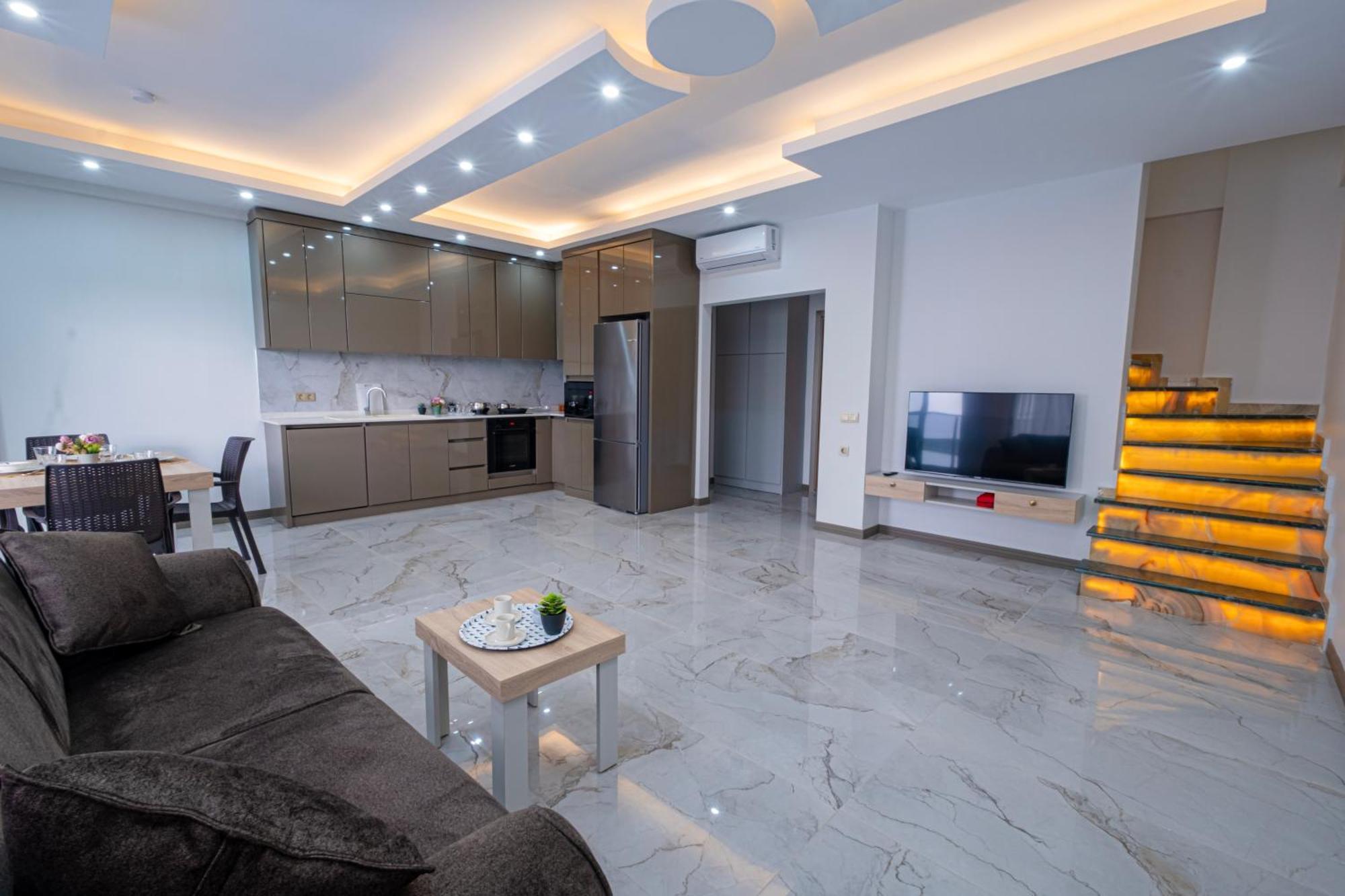 Inci & Alanya